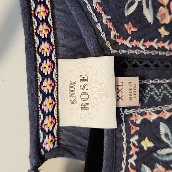 Knox Rose cold shoulder blouse - Picture 4 of 9